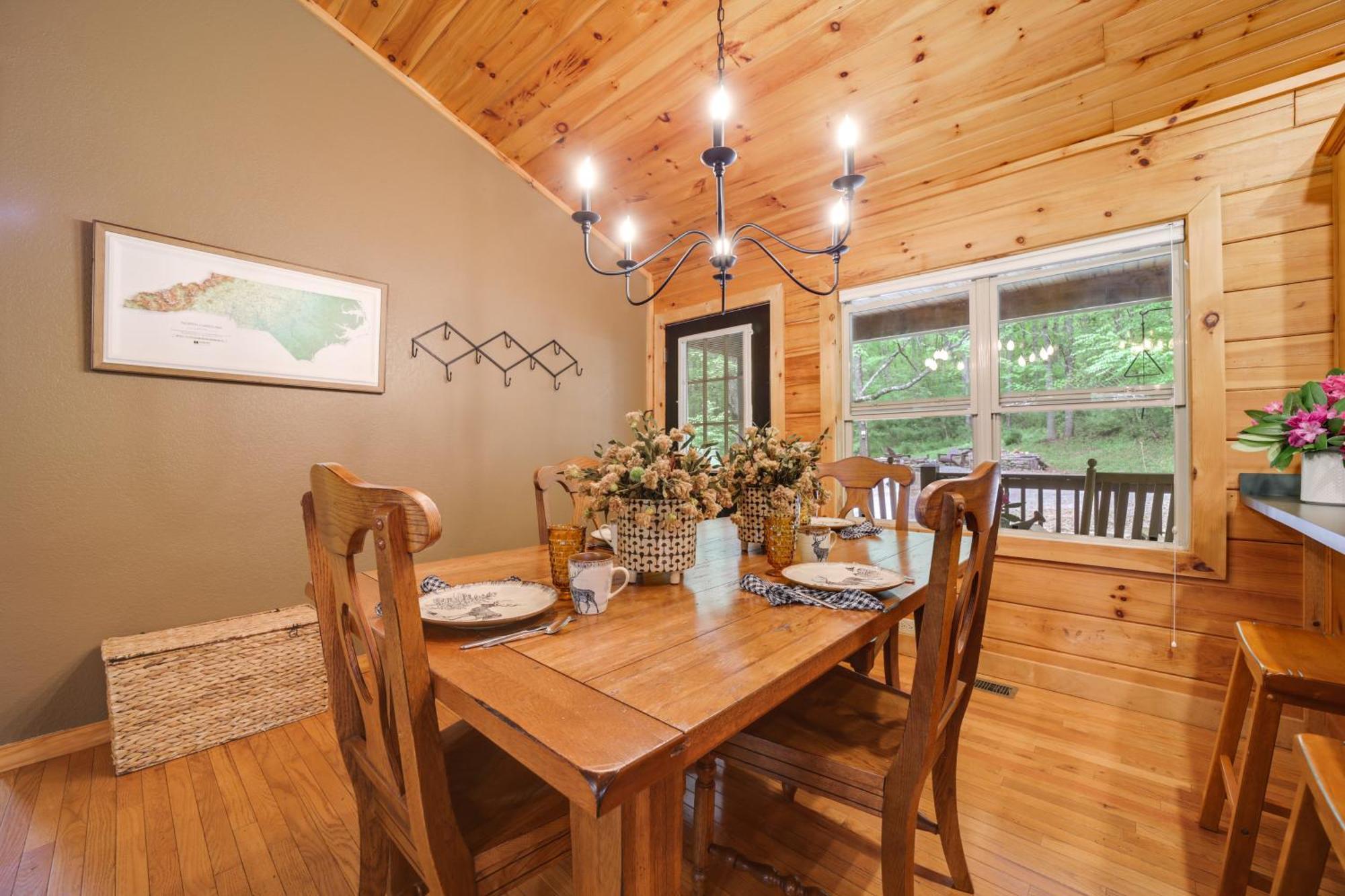 Peaceful Smoky Mountain Cabin With Deck And Fire Pit! Waynesville Exterior photo